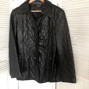 Women’s quilted leather Jacket/Blazer